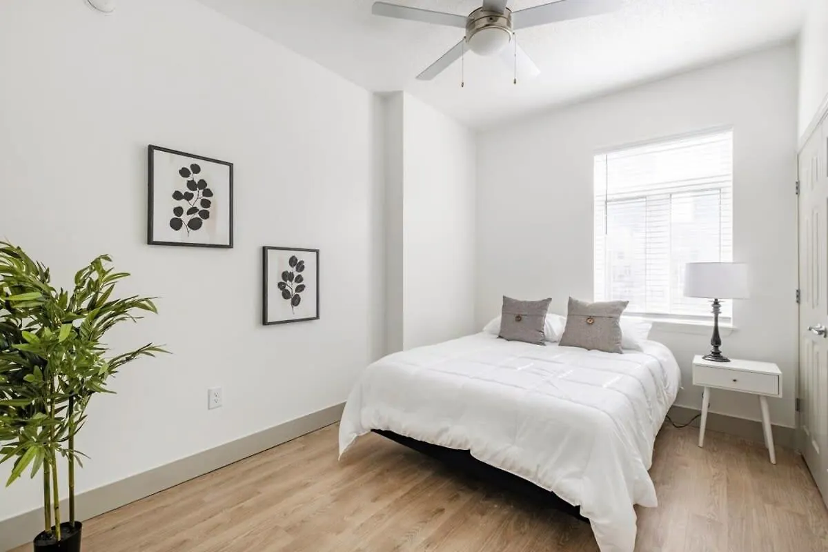 4B 3Ba Premium Family Apartment With Gym Charlotte 0*,  USA