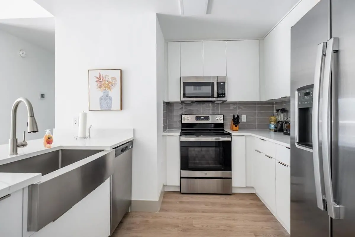 4B 3Ba Premium Family Apartment With Gym Charlotte